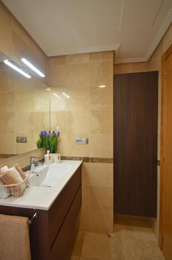 Apartamento Zona Exclusiva Con Garaje Gratis Y Netflix Vigo Ngoại thất bức ảnh